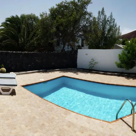 Residencial Los Claveles - Cristina *