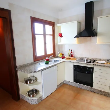 Villa Residencial Los Claveles - Cristina *